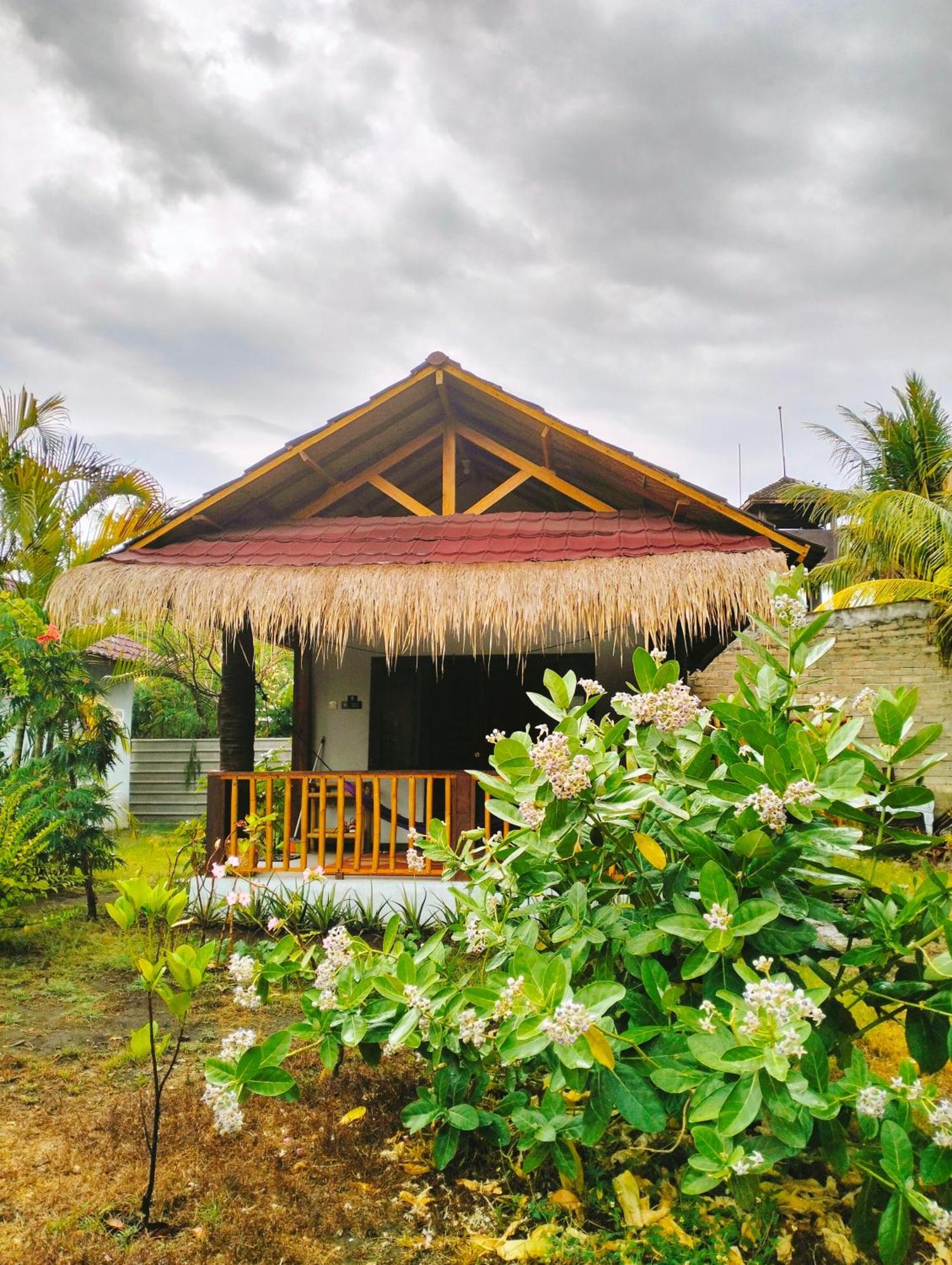 Tangga Bungalows ギリ・アイル エクステリア 写真